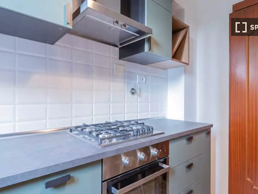 Immagine 5 di Camera condivisa in affitto  in Via San Donato a Bologna