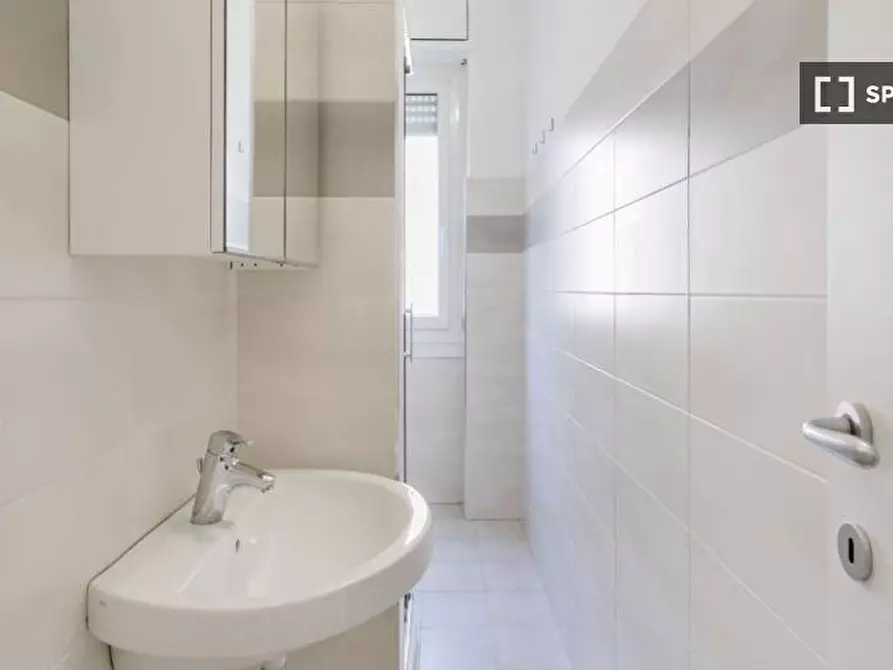 Immagine 15 di Camera condivisa in affitto  in Via Felice Bellotti a Milano