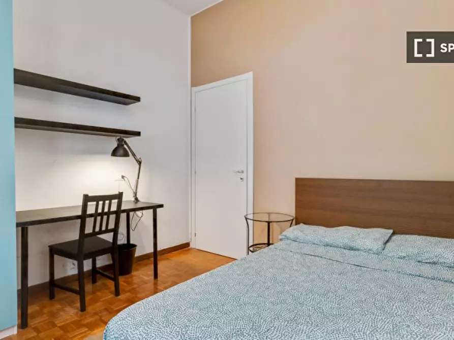 Immagine 3 di Camera condivisa in affitto  in Via Orti a Milano