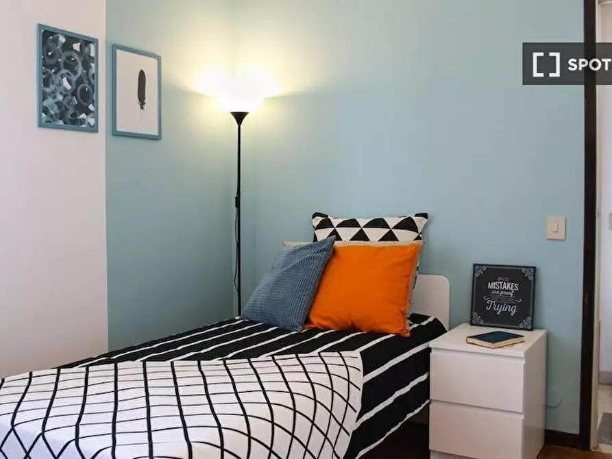 Immagine 3 di Camera condivisa in affitto  in Pusterla a Brescia