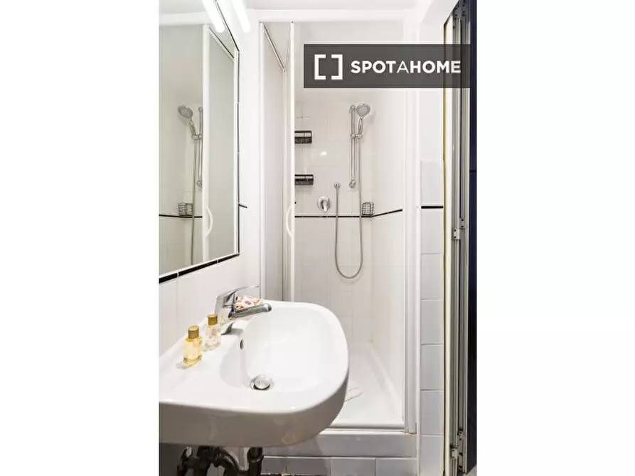 Immagine 7 di Appartamento in affitto  in Via Achille Grandi a Roma