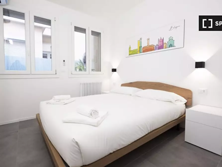 Immagine 19 di Appartamento in affitto  in Via Ugo Lenzi a Bologna