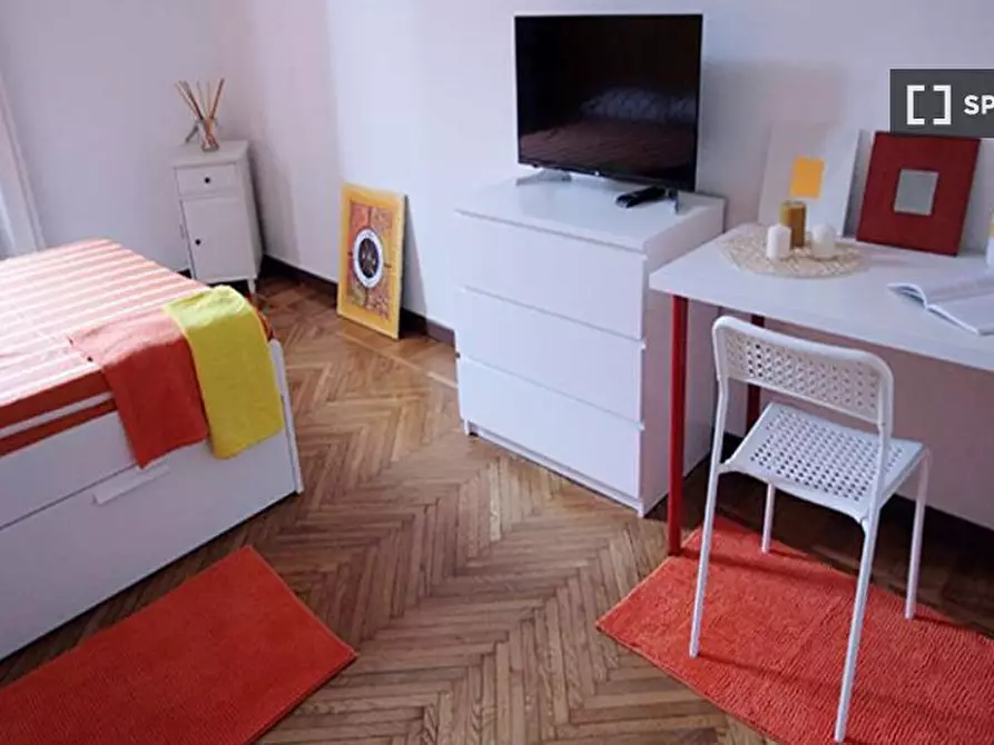 Immagine 2 di Camera condivisa in affitto  in Via Guercino a Milano