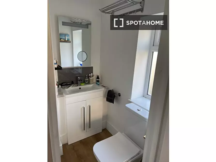 Immagine 4 di Appartamento in affitto  in Chilton Ave a Ealing