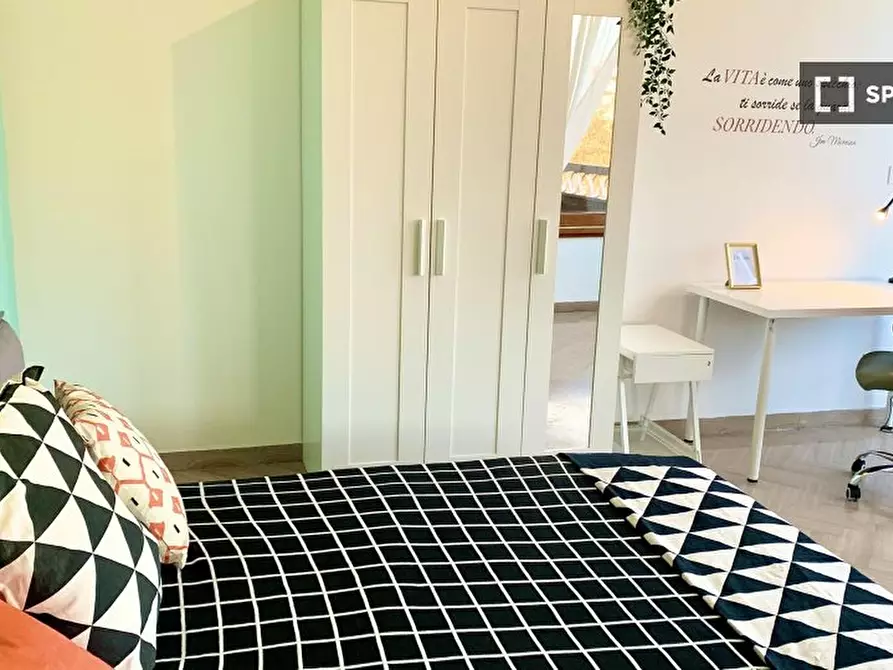 Immagine 3 di Camera condivisa in affitto  in VIALE F. REDI a Firenze