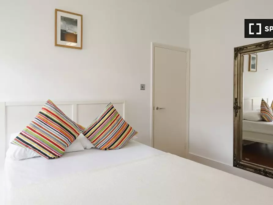 Immagine 13 di Appartamento in affitto  in B Mornington Terrace a Camden Town