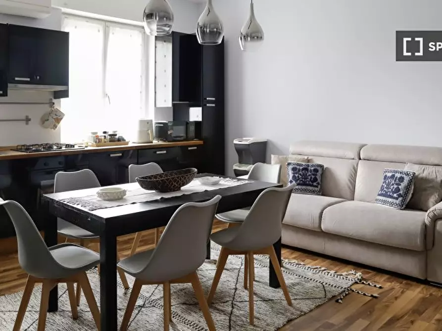 Immagine 10 di Camera condivisa in affitto  in Via Tavazzano a Milano