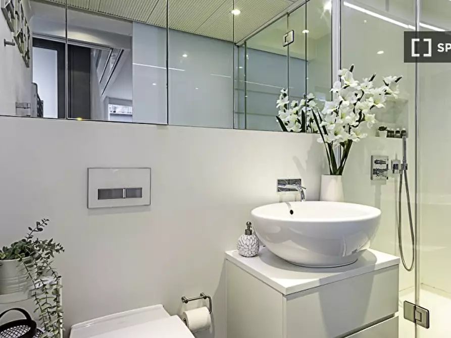 Immagine 4 di Ufficio in affitto  in Central Saint Giles Piazza a Camden Town