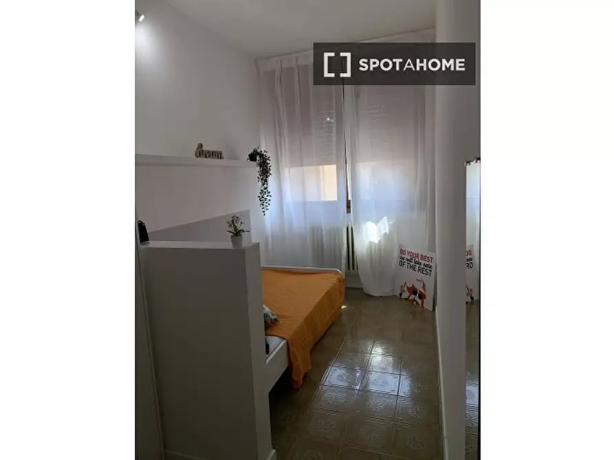 Immagine 3 di Camera condivisa in affitto  in Fratelli Perini a Trento