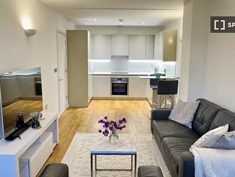 Immagine 5 di Appartamento in affitto  in Western Ave a Southall