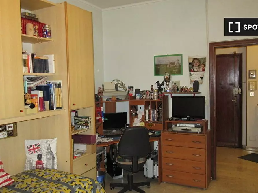 Immagine 2 di Camera condivisa in affitto  in Via Giovanni Poggio a Torino