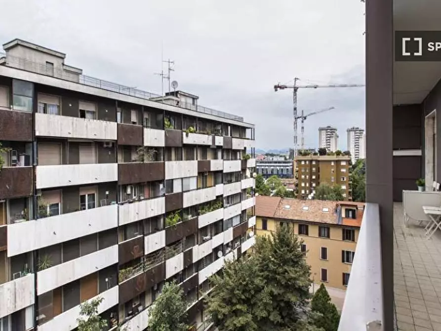 Immagine 18 di Camera condivisa in affitto  in Via Caproni a Milano