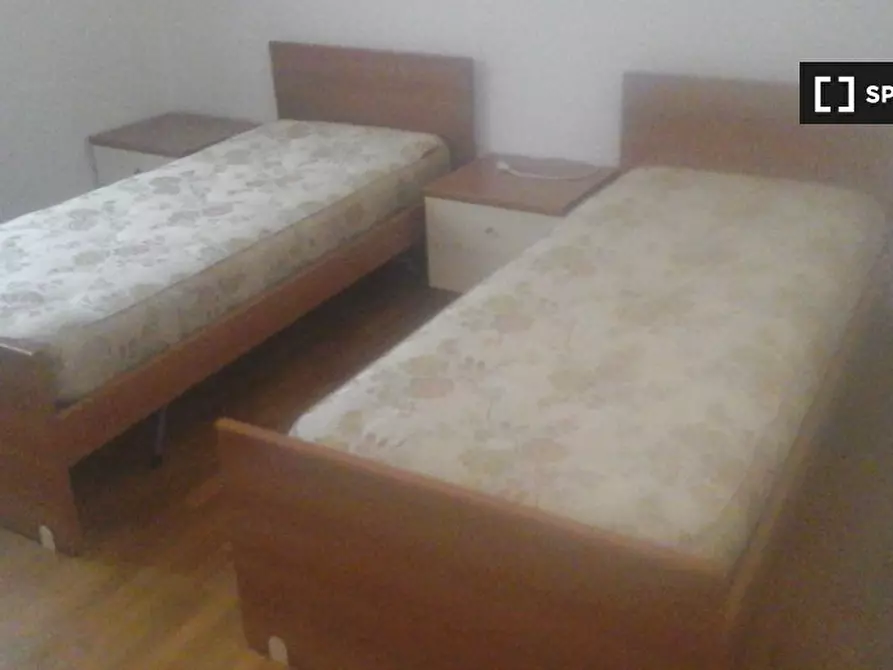 Immagine 1 di Camera condivisa in affitto  in Via Torre D'Augusto a Trento