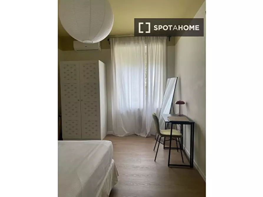 Immagine 16 di Camera condivisa in affitto  in Via Riano a Roma