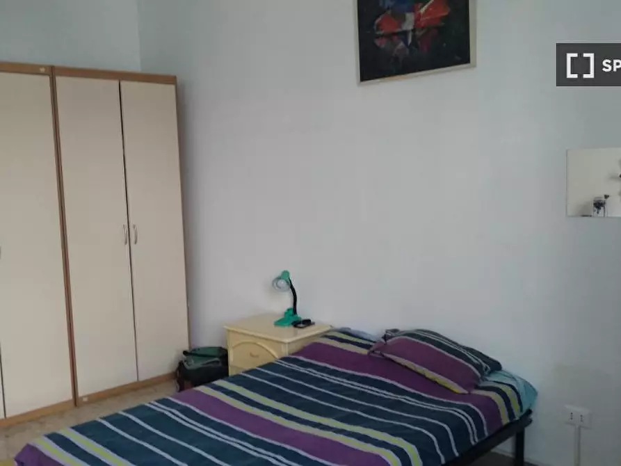 Immagine 4 di Camera condivisa in affitto  in Viale Corsica a Firenze