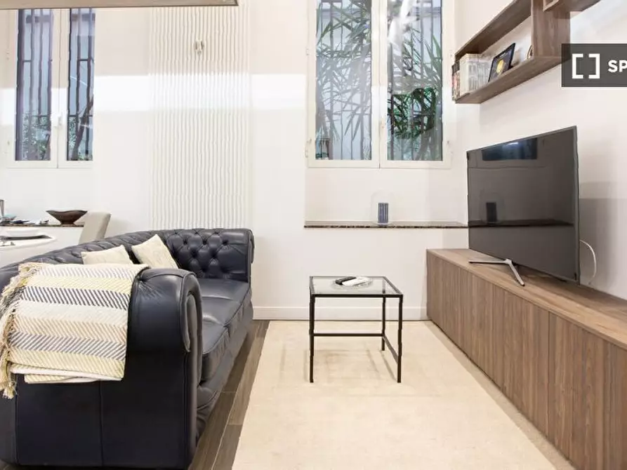 Immagine 5 di Appartamento in affitto  in Via S. Gregorio a Milano