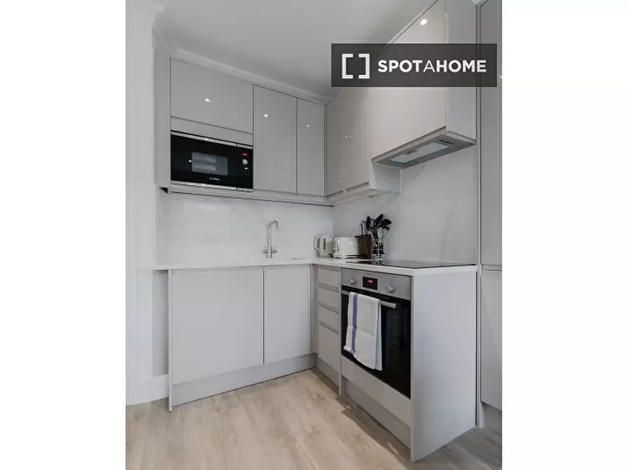 Immagine 10 di Appartamento in affitto  in Sussex Gardens a Paddington