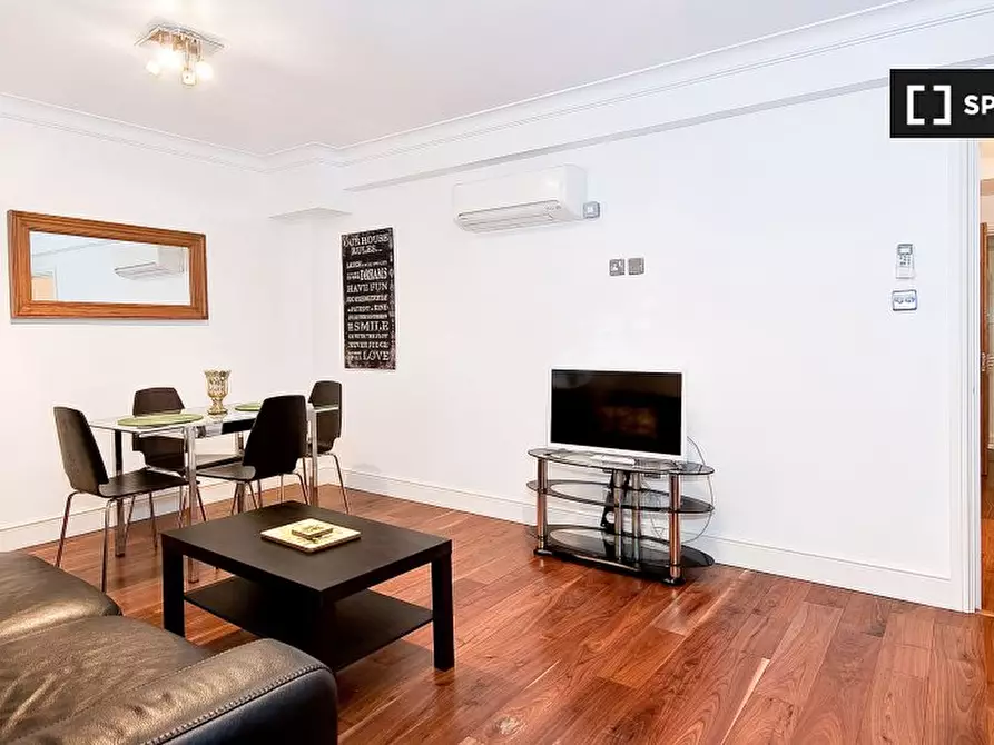 Immagine 3 di Appartamento in affitto  in Flat a 