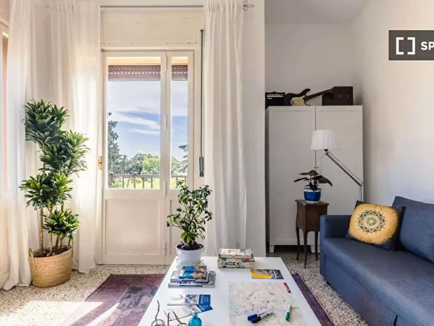Immagine 10 di Appartamento in affitto  in Via di Santa Maria Mediatrice a Roma
