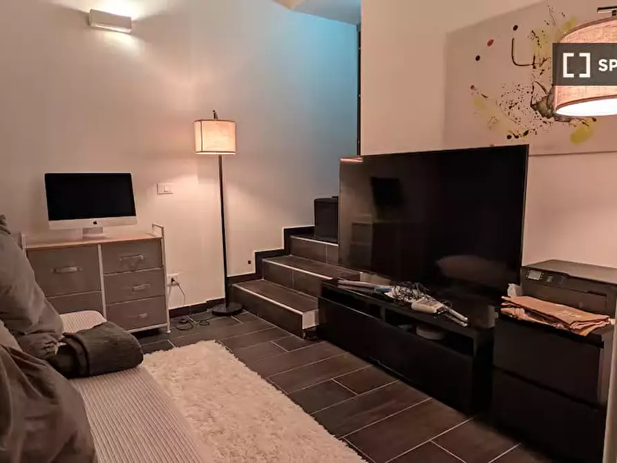 Immagine 4 di Appartamento in affitto  in Via Valtellina a Milano