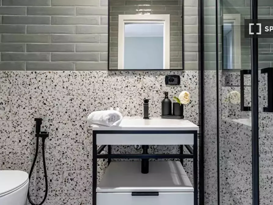 Immagine 12 di Ufficio in affitto  in Via Paolo Frisi a Milano