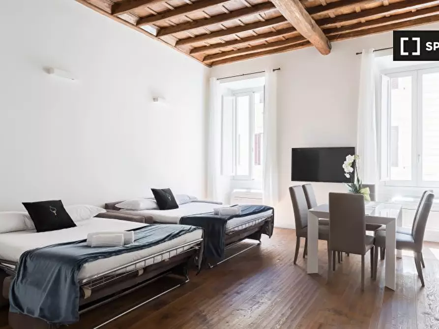 Immagine 5 di Appartamento in affitto  in Via Frattina a Roma