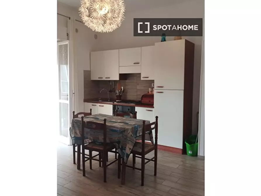 Immagine 16 di Camera condivisa in affitto  in Via Nino Bixio a Ladispoli