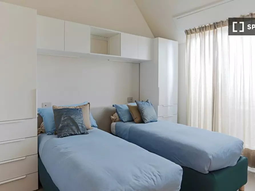 Immagine 12 di Appartamento in affitto  in Via Doberdò a Milano