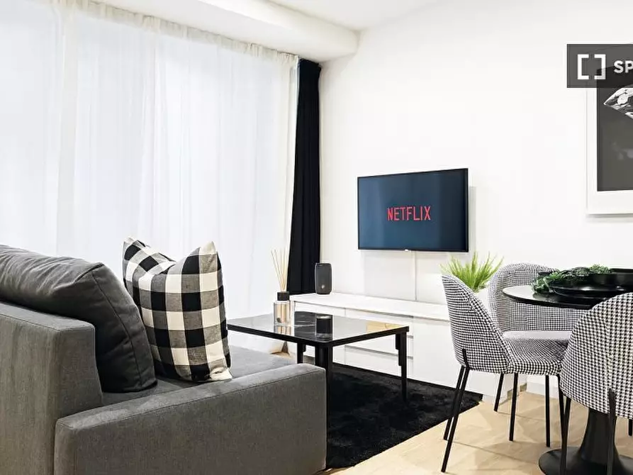 Immagine 2 di Appartamento in affitto  in Viale Legioni Romane a Milano