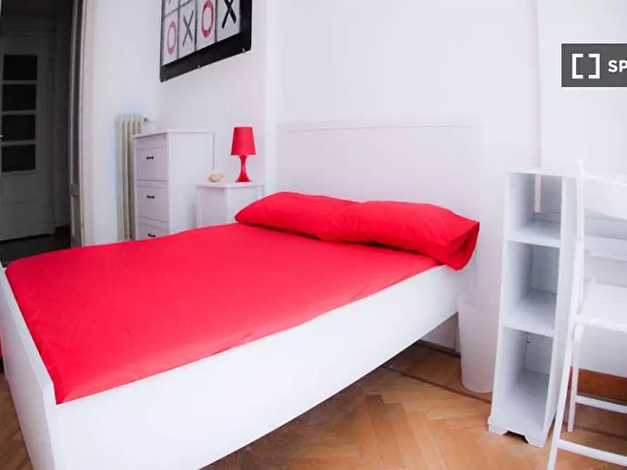 Immagine 8 di Camera condivisa in affitto  in Viale Regina Giovanna a Milano