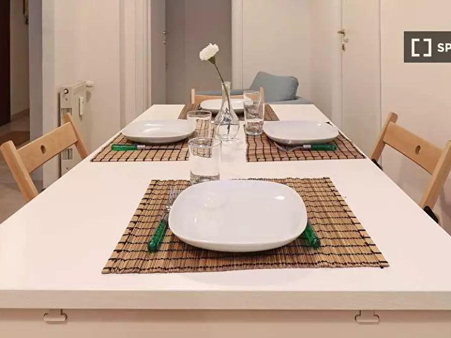 Immagine 17 di Camera condivisa in affitto  in Via dei Giornalisti a Roma