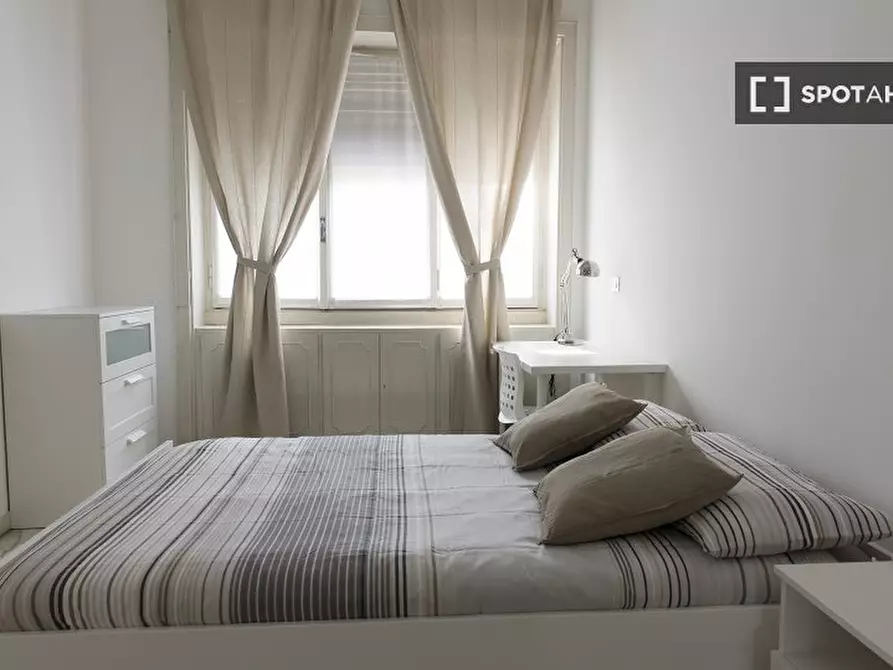 Immagine 1 di Camera condivisa in affitto  in Viale Piceno a Milano