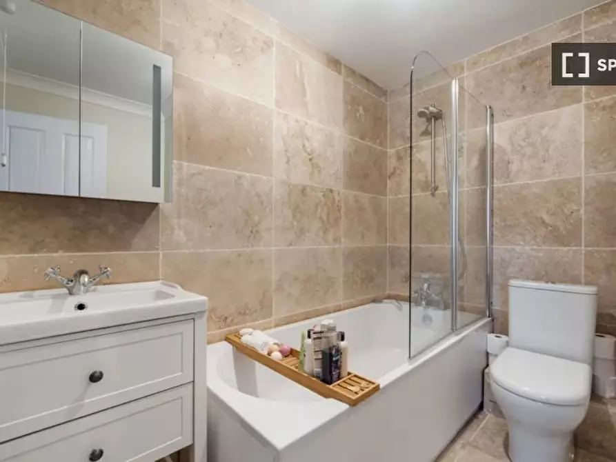 Immagine 4 di Appartamento in affitto  in Plumbers Row a Poplar