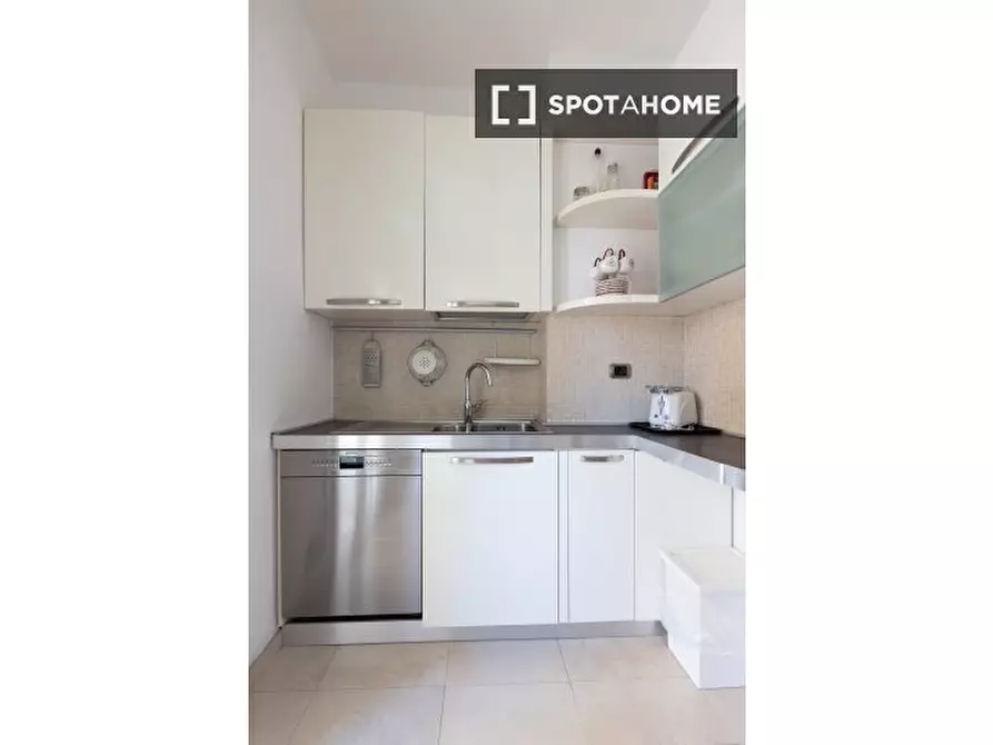 Immagine 11 di Appartamento in affitto  in Via Fabrizio Luscino a Roma