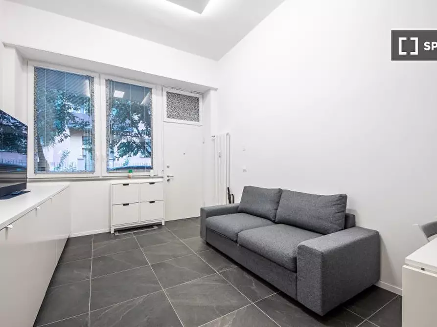 Immagine 19 di Ufficio in affitto  in Via Demetrio Martinelli a Bologna