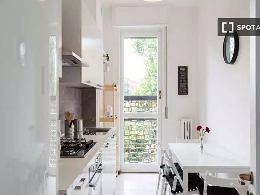 Immagine 8 di Camera condivisa in affitto  in Via Dei Mandorli Milan a Buccinasco