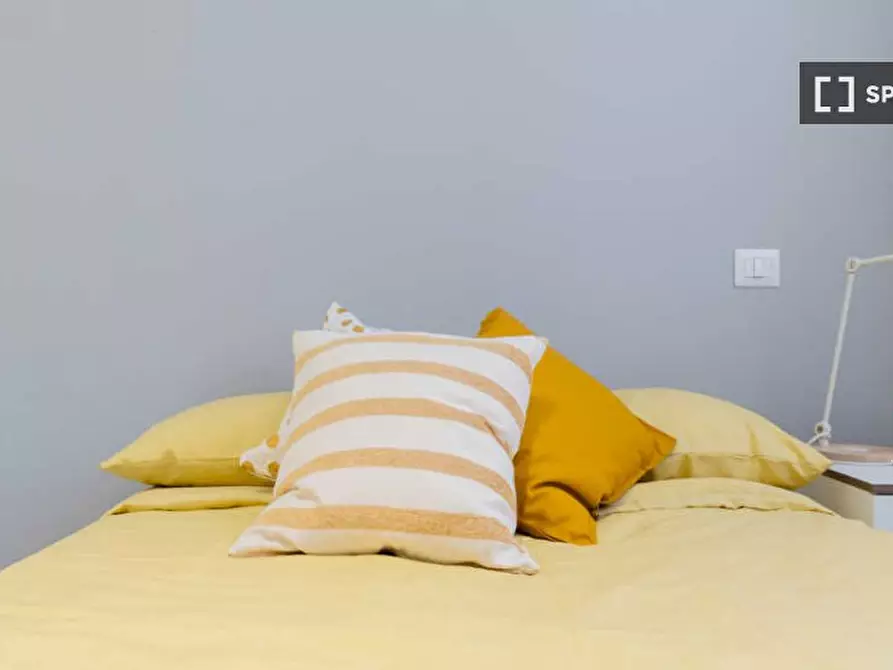 Immagine 2 di Camera condivisa in affitto  in Viale Bligny a Milano