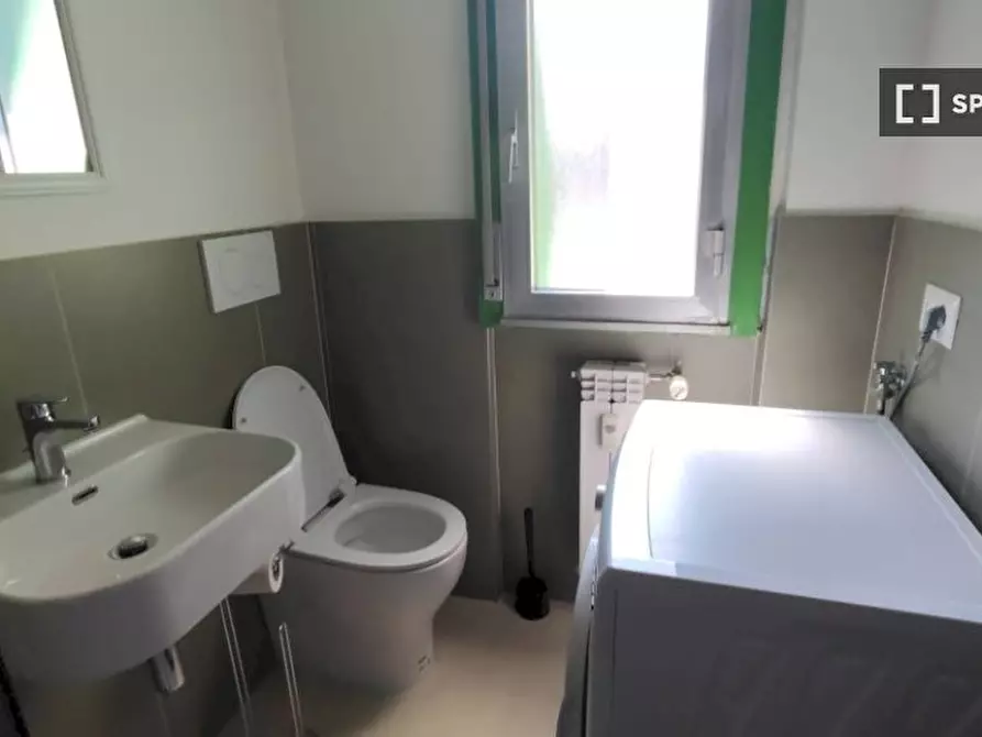 Immagine 15 di Camera condivisa in affitto  in Via del Ponte all'Asse a Firenze