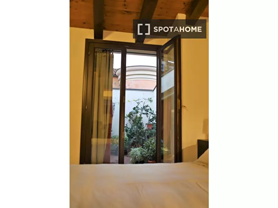 Immagine 14 di Appartamento in affitto  in Via Galliera a Bologna