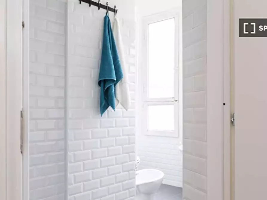 Immagine 17 di Camera condivisa in affitto  in Via Paolo Bassi a Milano