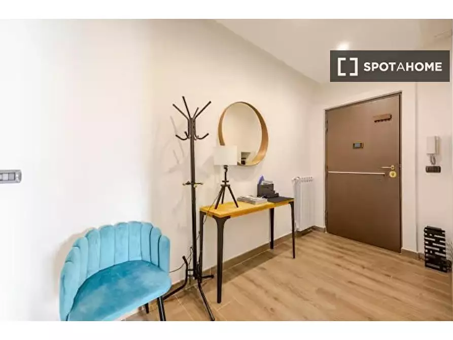 Immagine 11 di Appartamento in affitto  in Via Francesco Crispi a Napoli