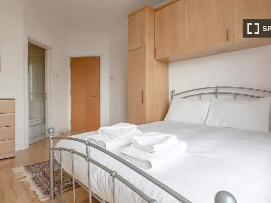 Immagine 13 di Appartamento in affitto  in Trinity Square a 