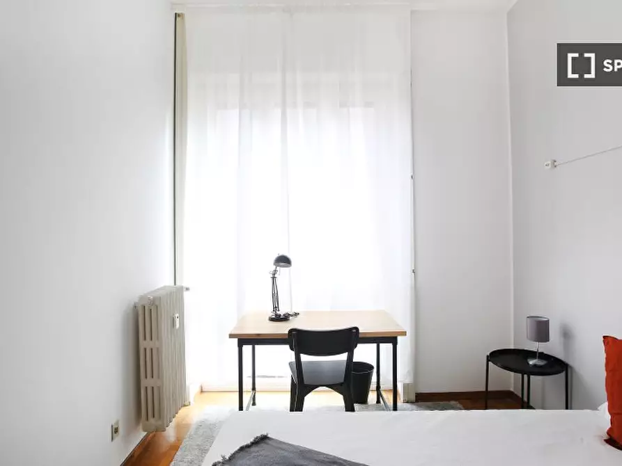 Immagine 3 di Camera condivisa in affitto  in Corso San Gottardo a Milano