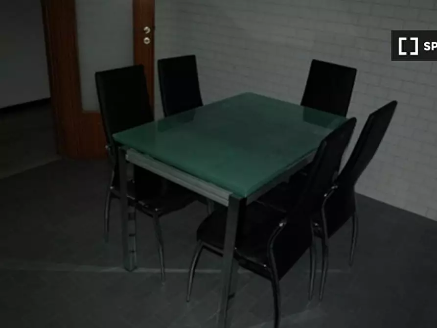 Immagine 10 di Camera condivisa in affitto  in Via Savena Antico a Bologna