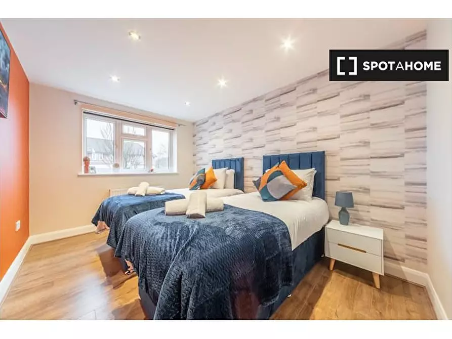 Immagine 19 di Appartamento in affitto  in Flata 1 Brick Ln a Enfield