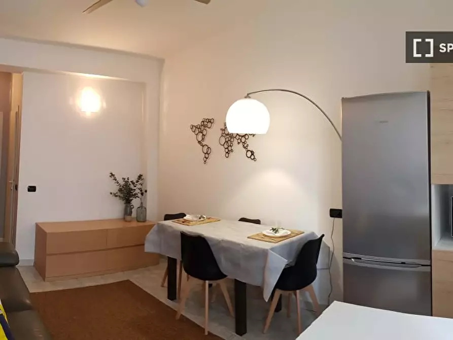 Immagine 1 di Appartamento in affitto  in Via Val di Bondo a Milano