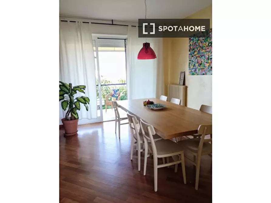 Immagine 15 di Camera condivisa in affitto  in Via della Libera Professione a Bologna