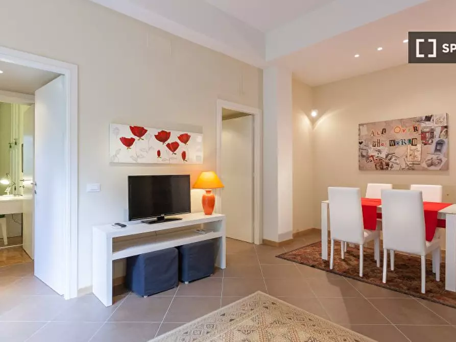 Immagine 11 di Appartamento in affitto  in Via Druso a Roma