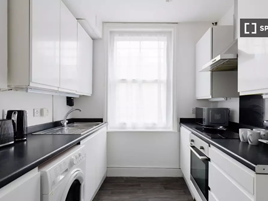 Immagine 4 di Appartamento in affitto  in a Roman Rd a Poplar