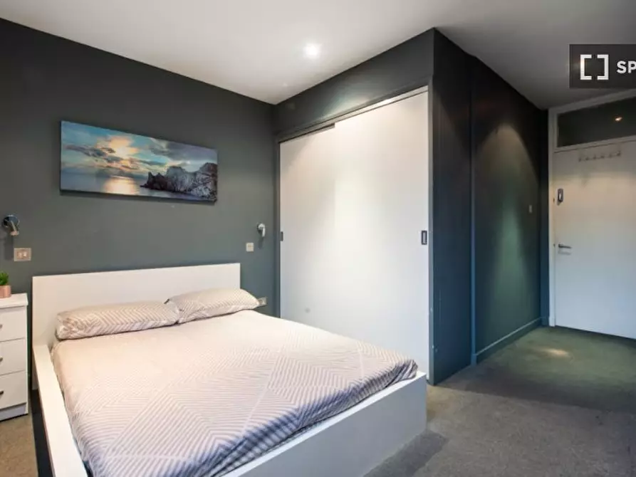 Immagine 15 di Camera condivisa in affitto  in KINGS ROAD a Kensington